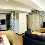 Apartment Standing Pour 4 Toulon